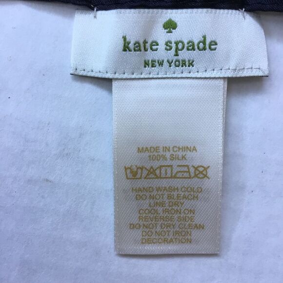 Kate Spade 100% Silk Square Scarf 34 x 34 No Peeking Bow Gift Print – Bl… - Picture 5 of 12